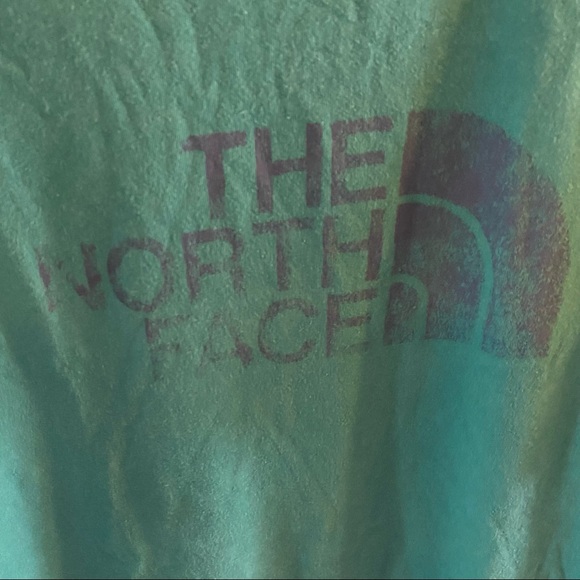 Men’s North Face T-Shirt - Picture 2 of 4